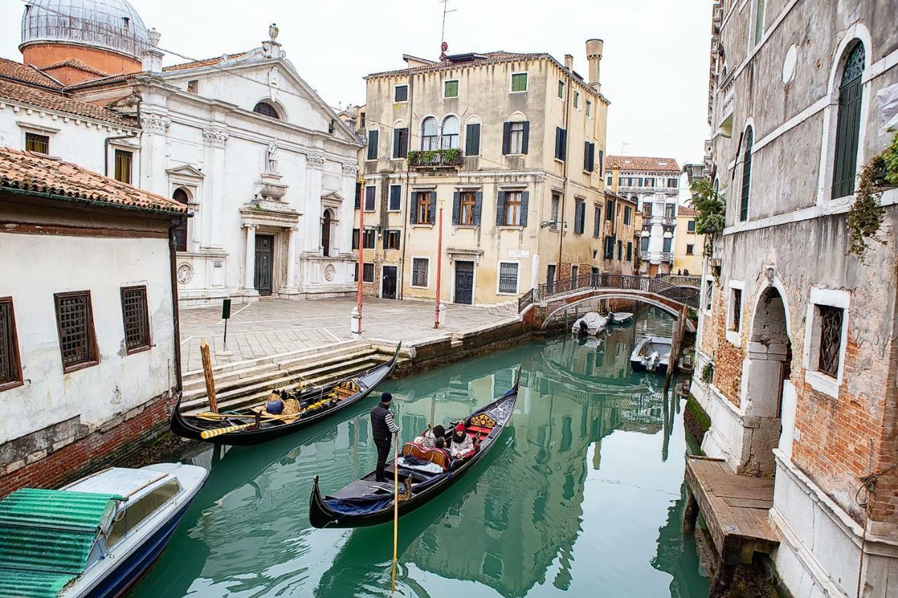 Pink House In Venice City Centerアパートメント エクステリア 写真